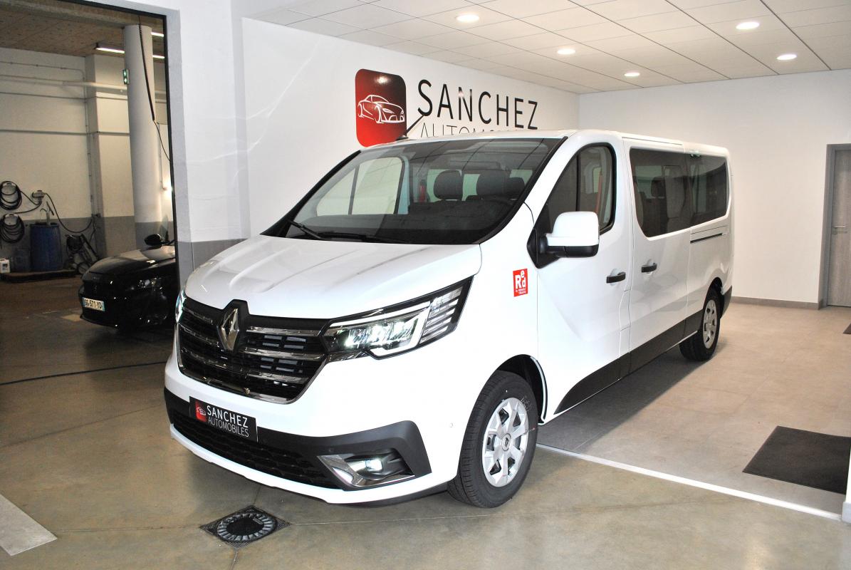 Renault Trafic III (2) COMBI L2 2.0 DCI 150 9PL RED