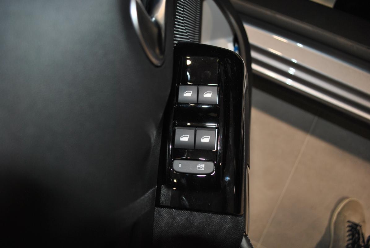 Citroën C3 - III (2) 1.2 PURETECH 83 SHINE PACK