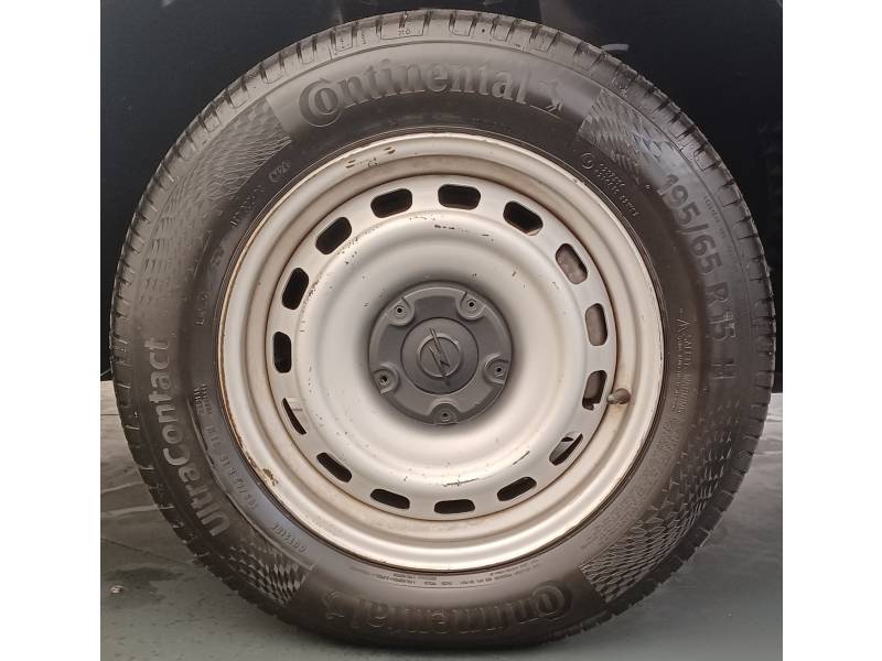 Opel Combo - (30) CARGO 1.5 100 CH S/S L1H1 BVM5 STANDARD PACK CLIM