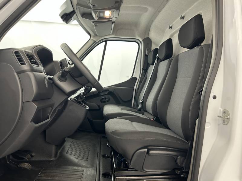 Renault Master - FOURGON FGN TRAC F3500 L2H2 BLUE DCI 135 CONFORT
